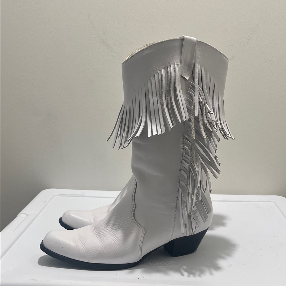 White Fringe Women's Boots - Picture 5 of 7